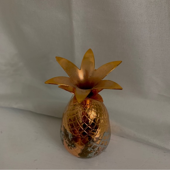 Copper pineapple 3 piece set with metallic straw shot cups - Picture 3 of 5